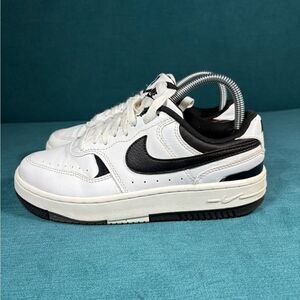 Size 6.5 - Women’s Nike Gamma Force black/white shoes